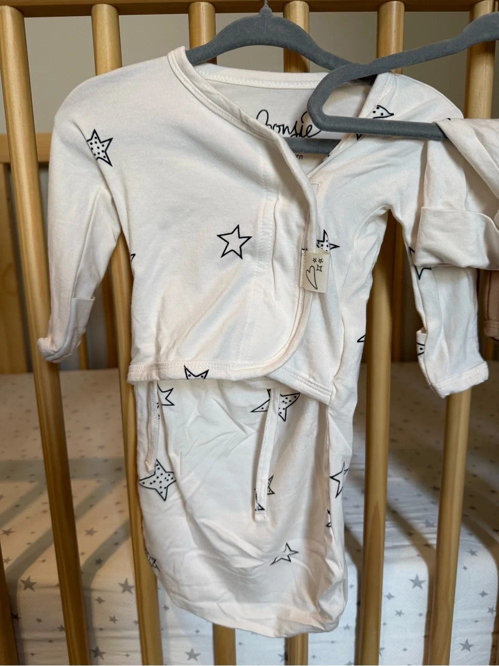 6-Piece Newborn (NB) "Take Me Home" Wardrobe Capsule (Kyte Baby & Bonsie) - Picture 9 of 14